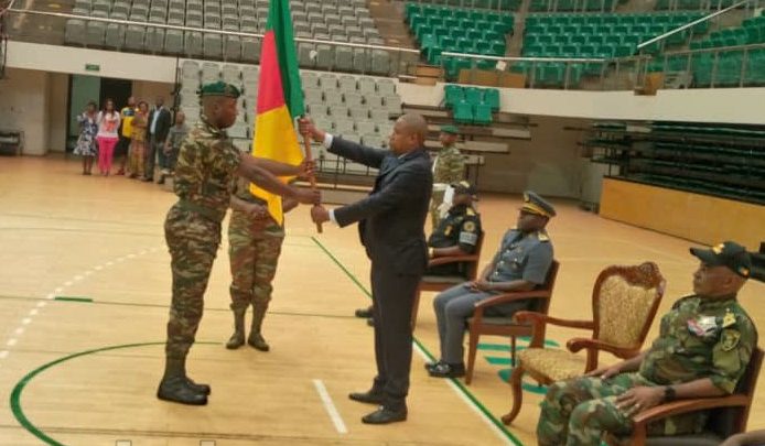 Basketball: cérémonie de remise du drapeau aux FAP en partance pour la BAL