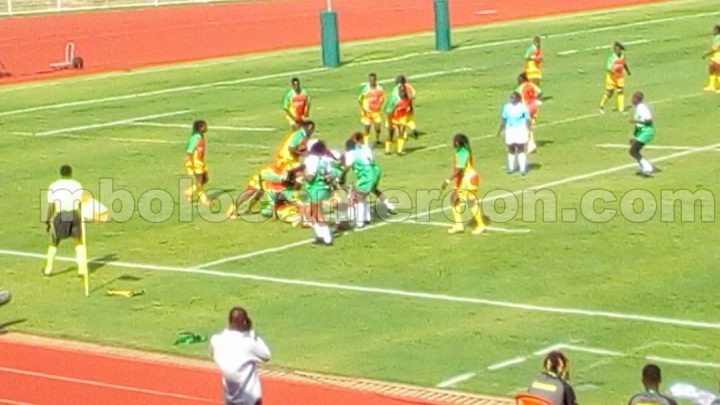 Tournoi qualificatif à la CAN de rugby dames 2023 : pour leur première sortie, les lionnes indomptables ne font qu’une bouchée des éléphantes