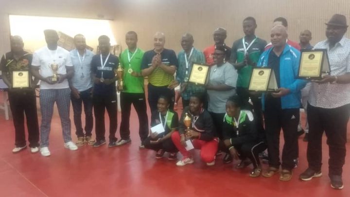 Tennis de table :  International top 16, Omeh Amadi du Nigéria sur la plus haute marche du podium