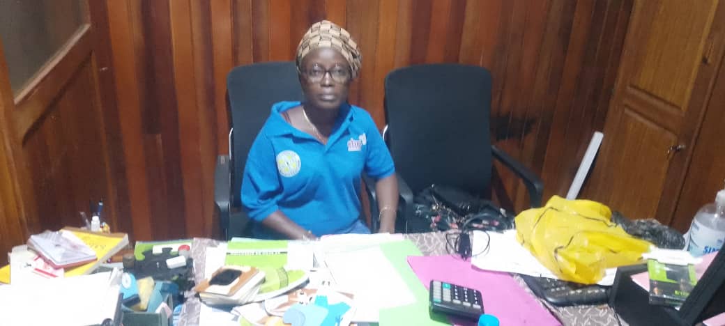 Journée de l’enseignant: Femme handicapée et Directrice d’école….. Journée de l’enseignant: Femme handicapée et Directrice d’école…..
