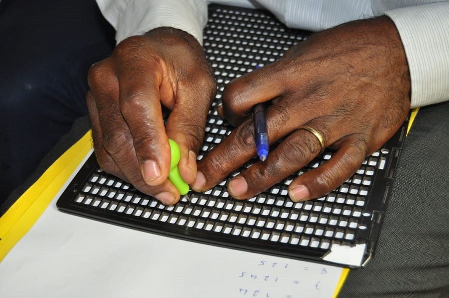 Inclusion 2.0 : L’ANAC Brise les Barrières des Chiffres grâce au Braille Mathématique