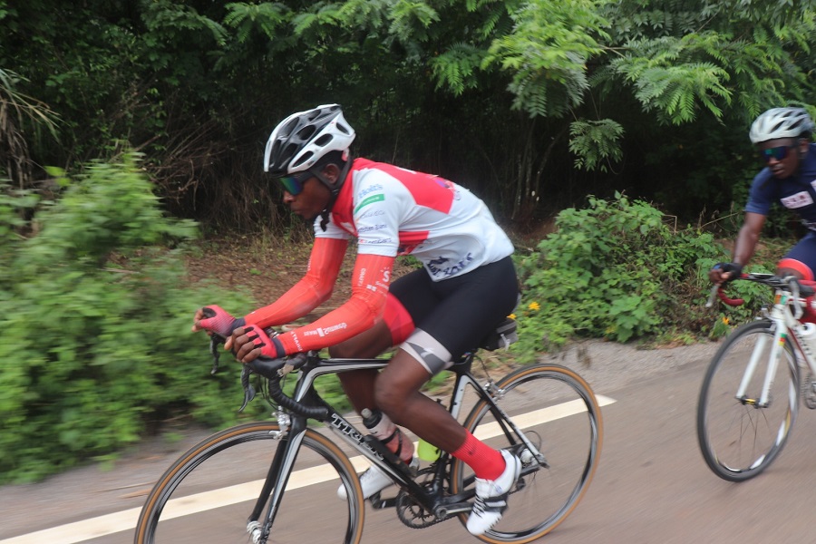 CYCLISME : 1ÈRE JOURNÉE DU CHAMPIONNAT NNAM DE LA PETITE REINE, PHÉNOMÉNAL DICTE SA LOI…