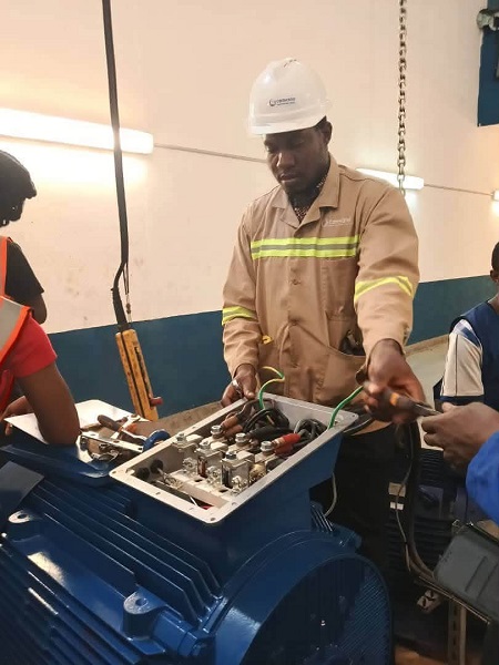 SOCIÉTÉ : Eau potable à Yaoundé – Une nouvelle électropompe à Mbankolo pour mettre fin au rationnement