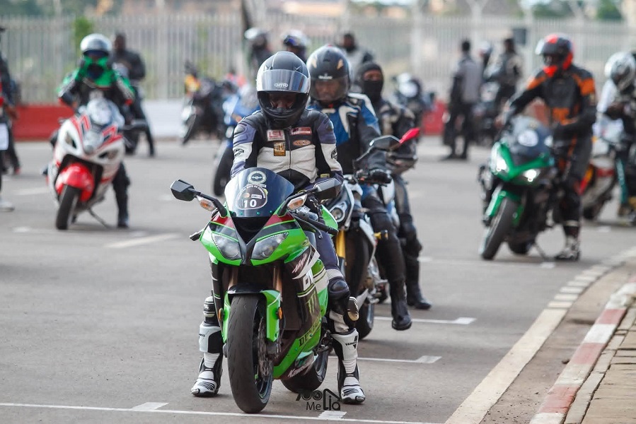 SPORT MÉCANIQUE : 2e Édition de la Olembe Golden Week – Jackson Bimila sacré champion du 7e Grand Prix Moto GP d&rsquo;Olembe