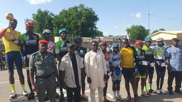 CYCLISME : Transca 14 – Abdourahman Amadou fait parler sa classe à Garoua et consolide son maillot jaune